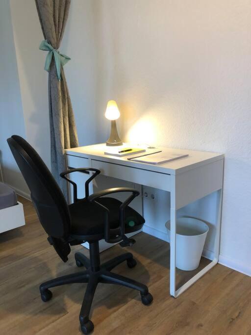 Zentrale Studio Wohnung In Έμντεν Εξωτερικό φωτογραφία