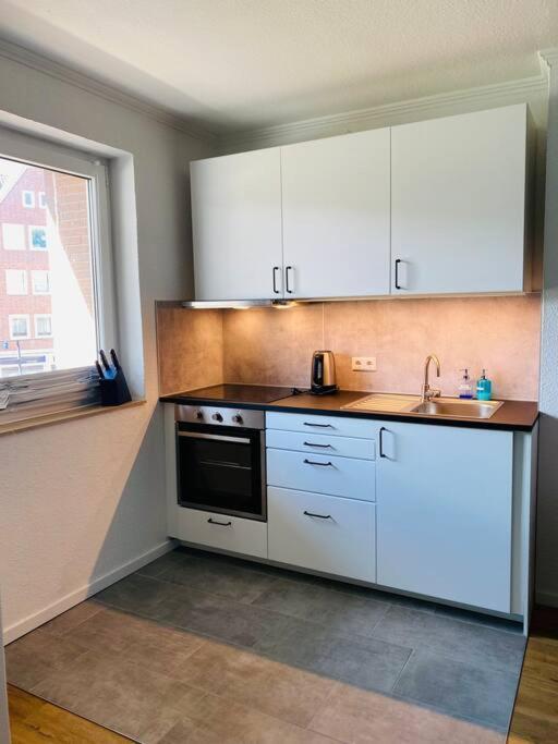Zentrale Studio Wohnung In Έμντεν Εξωτερικό φωτογραφία